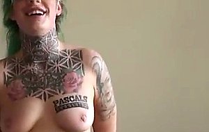 Inked uk slut rubs cunt while throated by dom
