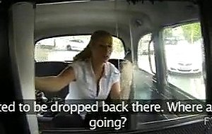 Blonde off duty police woman fucks in taxi