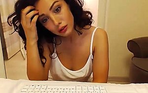 Very beautiful and stunning cleopatra sinns during camshow cums twice