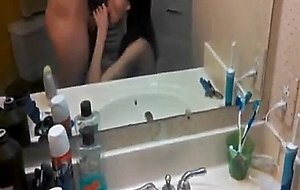 Teen slut getting fucked in bathroom and takes a facial