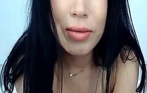 Seductress Asian Babe Alluring Webcam Show