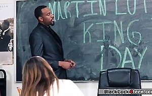 College babe seduces her black professor to fuck her