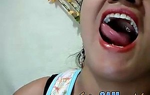 Stupid bitch taking her teeth out  