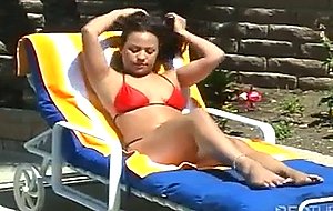 Amateur Girl Masturbating By Pool
