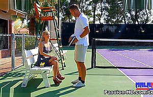 Emilia clarke - tennis lesson