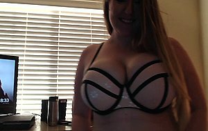 A hottie masturbating at home on her webcam