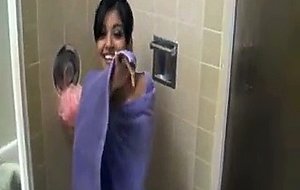 Shy Hot Amateur Gf Filmed Getting Out Of Shower