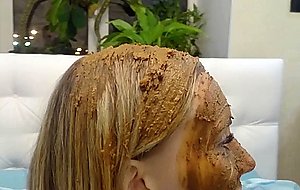 Scat blonde smears shit in hair  