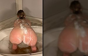 Big natural tits MILF posed in the jacuzzi after hot striptease