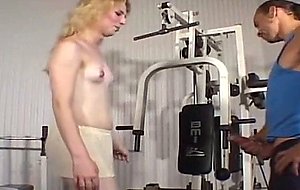Gym sex with a blond TS