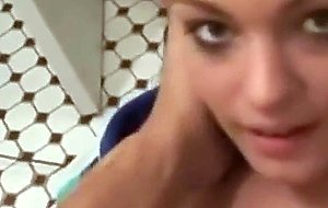 Beautiful amateur girl has very honey sex in bathroom 