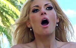 Round boobed chick kayla kayden rode that dick outdoor