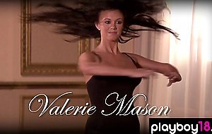 Flexible latina ballerina Valerie Mason reveals her big fake boobs
