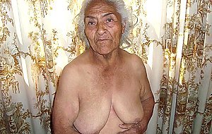 HELLOGRANNY Well Aged Latin Chicks Compilation