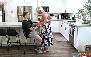 Charli Phoenix letting her stepson creampies her and she would love it