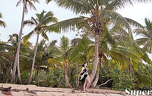 Lola johnson tropical beach