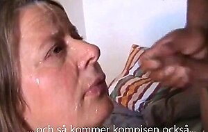 Svensk kvinna suger kuk på Borlänge