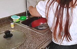 Inday fucked while cooking - PINAY SCANDAL 2020