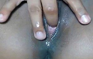 Colombian black girl play pussy pt1