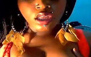 Ebony tranny webcam