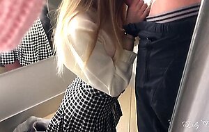 Lol upskirt, real risk： dirty schoolgirl gives bj in changing room public